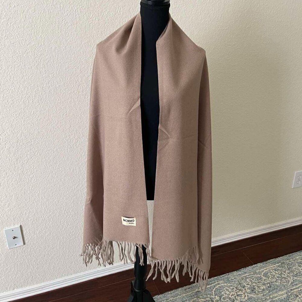 Brown Soft warm scarf is a mixture of polyester and viscose condition is new - Picture 2 of 5